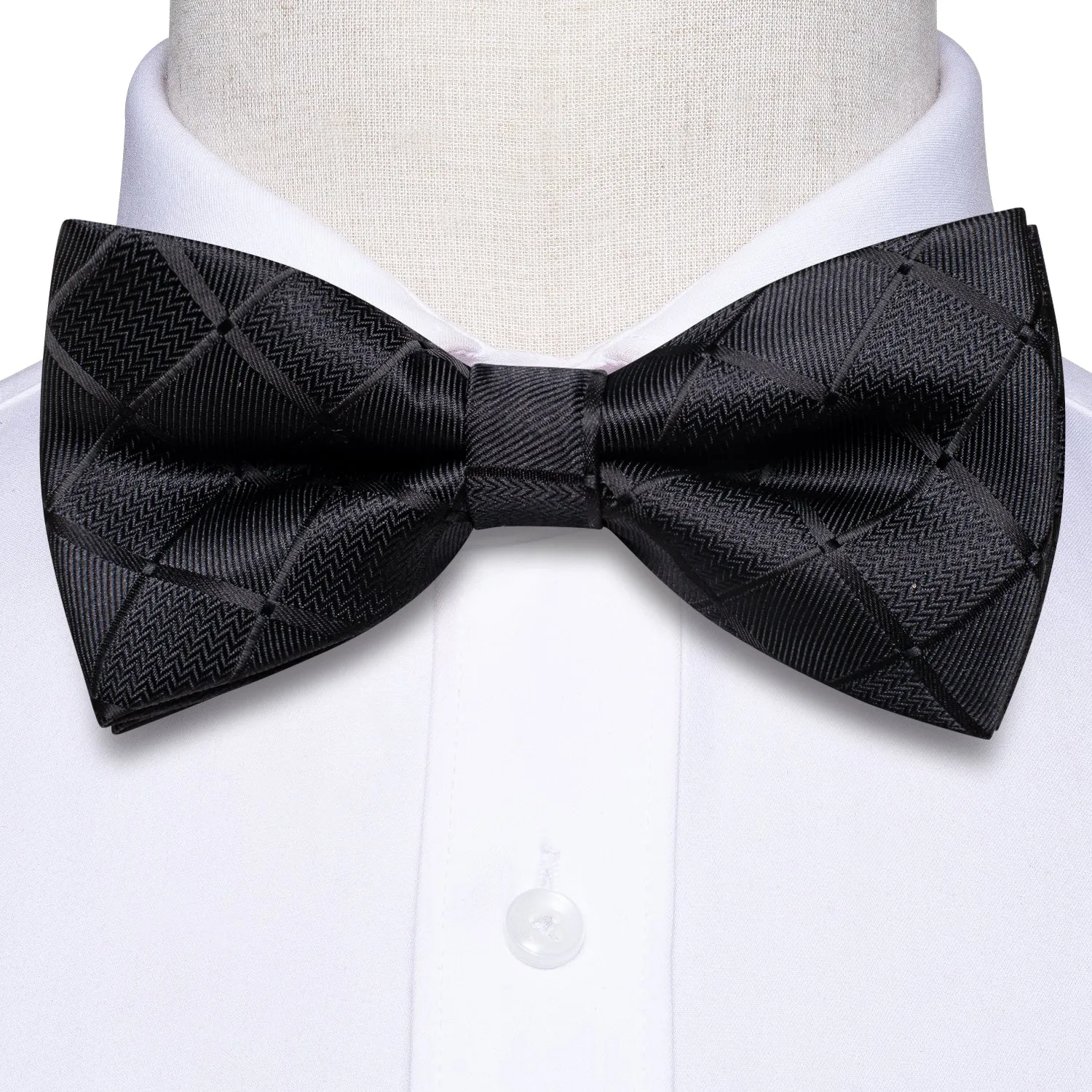 Hi-Tie Wedding Tie Black Plaid Pre-tied Bow Tie Hanky Cufflinks Set