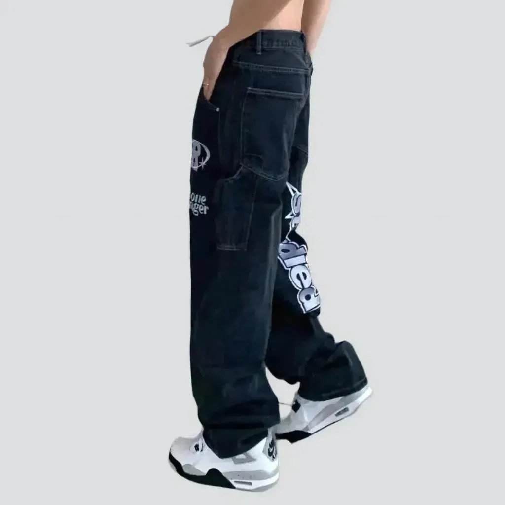Inscribed men's painted jeans