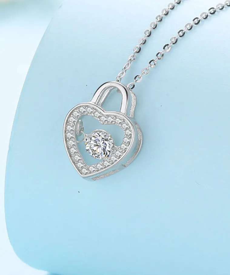 Love Heart Moving Pendant Necklace Simple Fashion Clavicle Chain Beating Heart Silver Jewelry